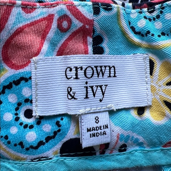 Crown and Ivy blue floral shorts scalloped hem front and back pockets size 8 - Picture 4 of 10